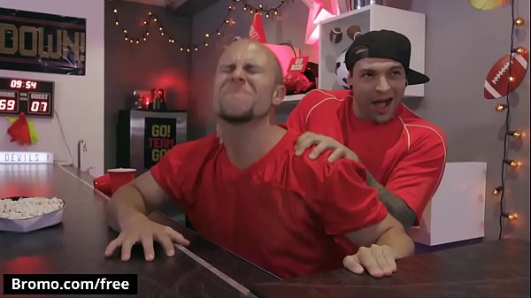 Eli Hunter Cheats His Girlfriend With Eddie Danger – BROMO