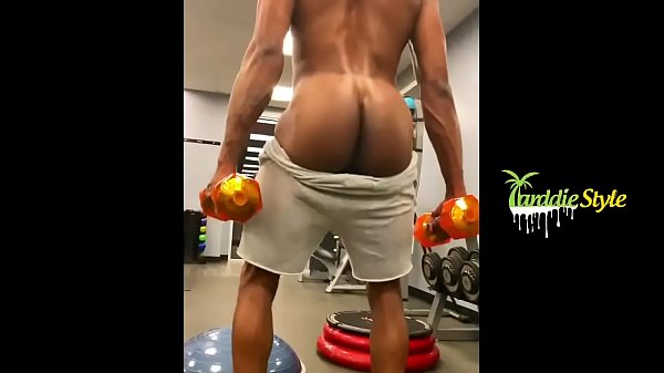 Gym guys lo ves to fuck after exercise.