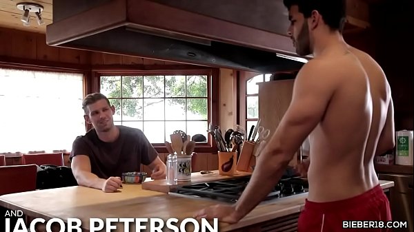 Sex In The Sister’s Room – Jacob Peterson, Zay Hardy