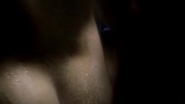 Espiando macho tomando banho na academia part 1 – Man shower at gym