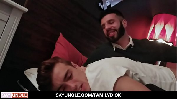 FamilyDick –  Horny Stepdad Rawdogs Sean Peek