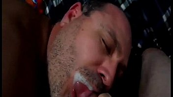 Gay Blowjob & Lick Up Cum