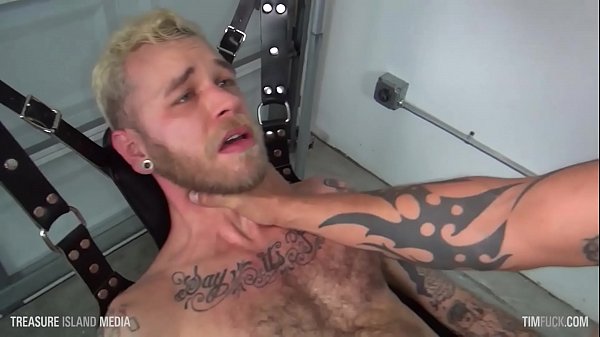Horny Bottom Blows While Getting Fucked