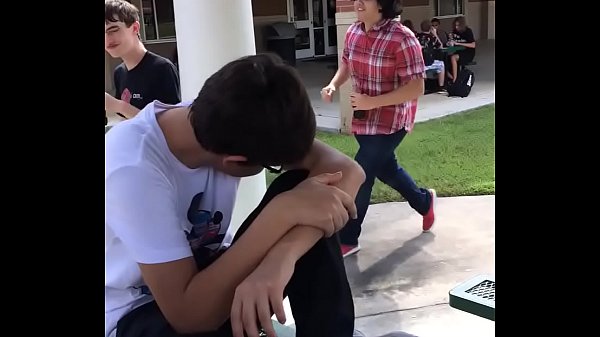 2 Gay Nerds, 1 think, 1 bear. Fight for coke