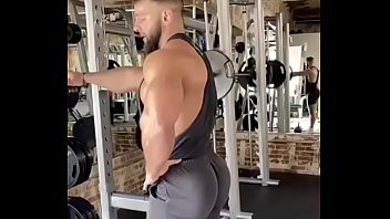 Bubble Butt (Eric Janicki)