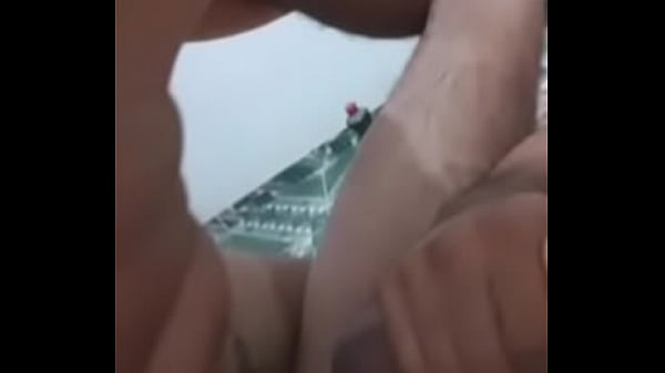 Bombado da academia me comeu no sigilo