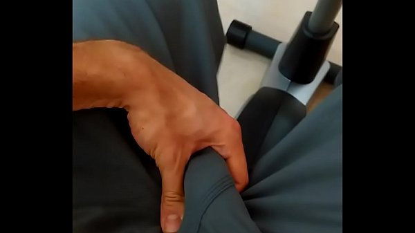 Pau duro na academia